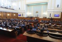 Ανακαταμέτρηση ψήφων στη Βουλγαρία: Οριακή πλειοψηφία για τον κυβερνητικό συνασπισμό – Αλλαγές στις έδρες