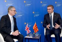 The Times: Η κυβέρνηση της Βόρειας Μακεδονίας διαπραγματεύεται για να δεχτεί μετανάστες από τη Βρετανία