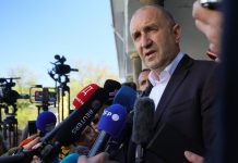 Βουλγαρία: Αυτοδυναμία για τον φιλορώσο Ρούμεν Ράντεφ στις βουλευτικές εκλογές